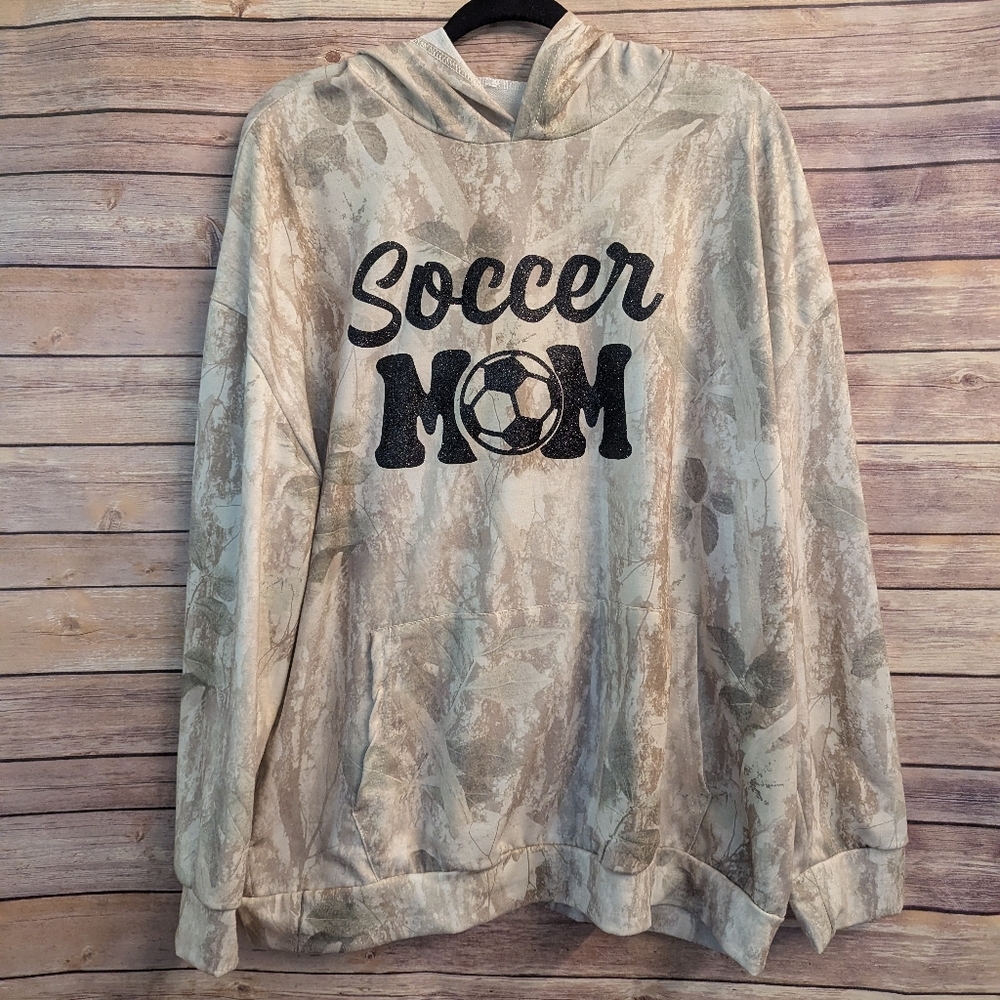 Soccer Mom Hoodie Women’s XL Camo Glitter Graphic Pullover Sweatshirt NWT